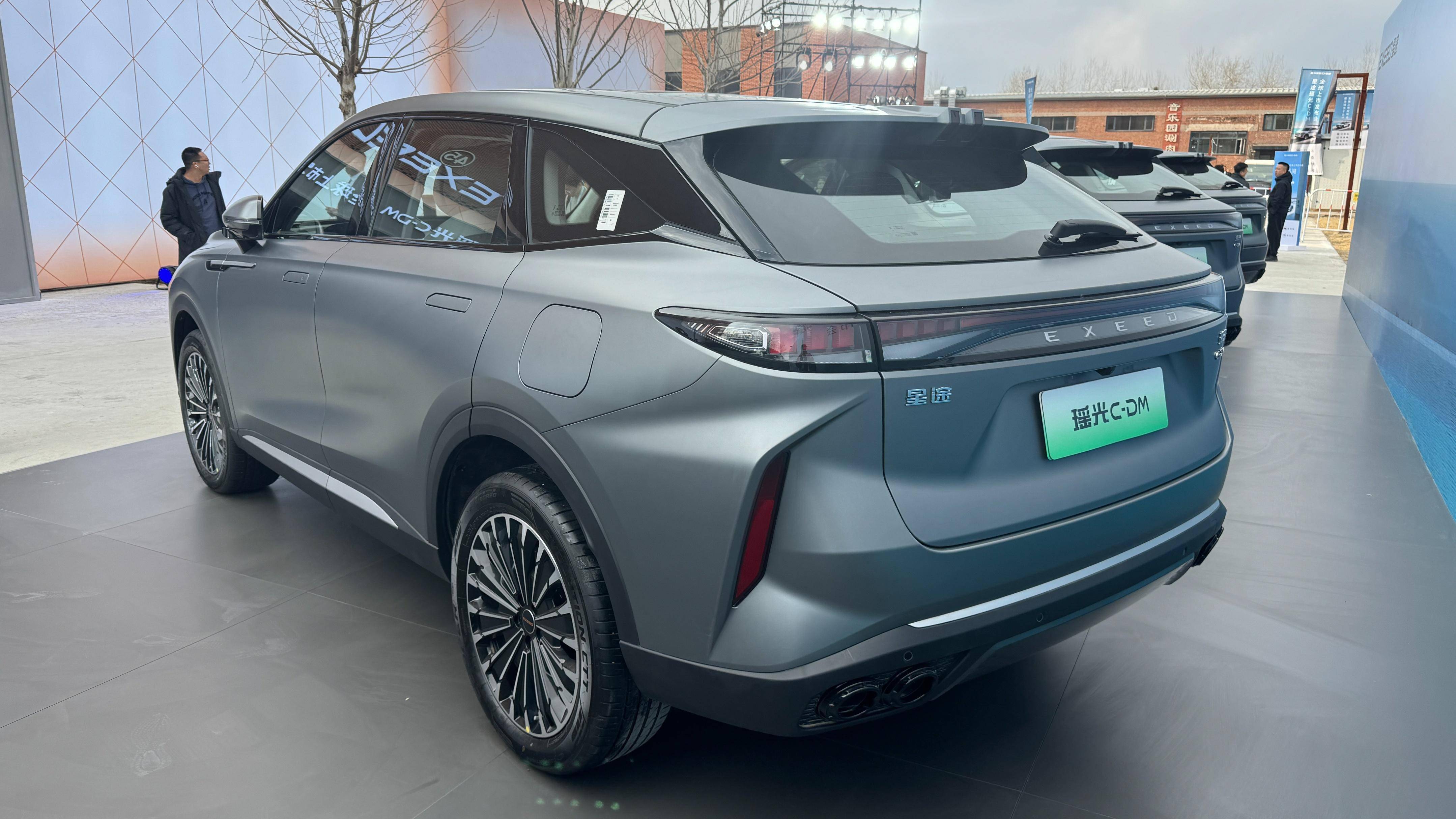 星途瑶光C-DM超越版/凌云超越版 限时11.77万起