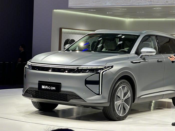 星途瑶光C-DM超越版/凌云超越版 限时11.77万起