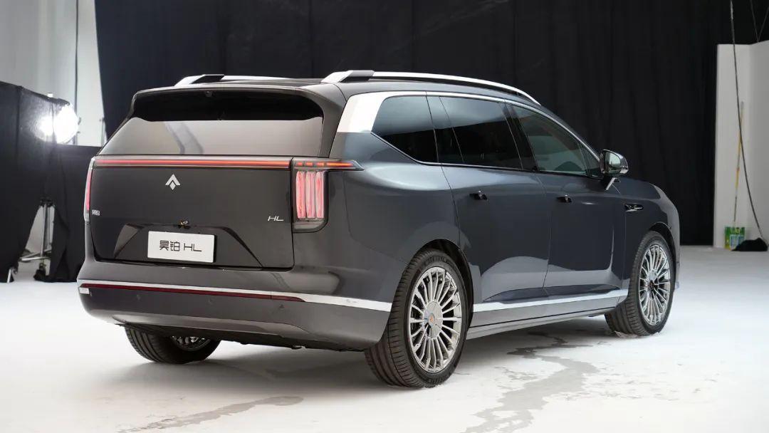 昊铂HL将于3月启动预售 750km续航/定价35万元