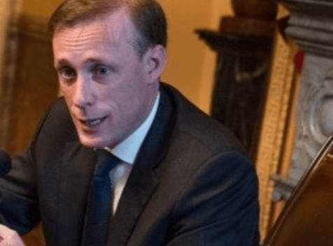 “特朗普币”暴跌！苹果公司评级遭下调