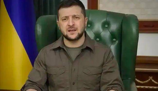 撕破脸了！特朗普指责泽连斯基：这个喜剧演员欺骗了美国