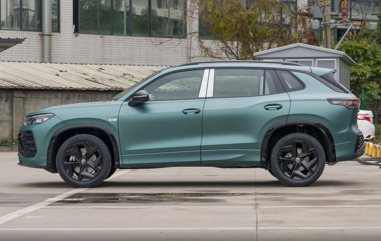 智驾平权，全新探岳L一口价17.69万元起