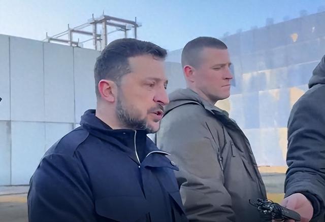 特朗普：与泽连斯基的通话“富有成效”