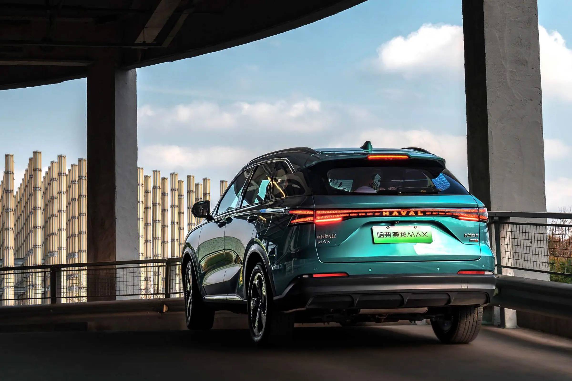 搭第二代Hi4技术 二代哈弗枭龙MAX预售13.88万起