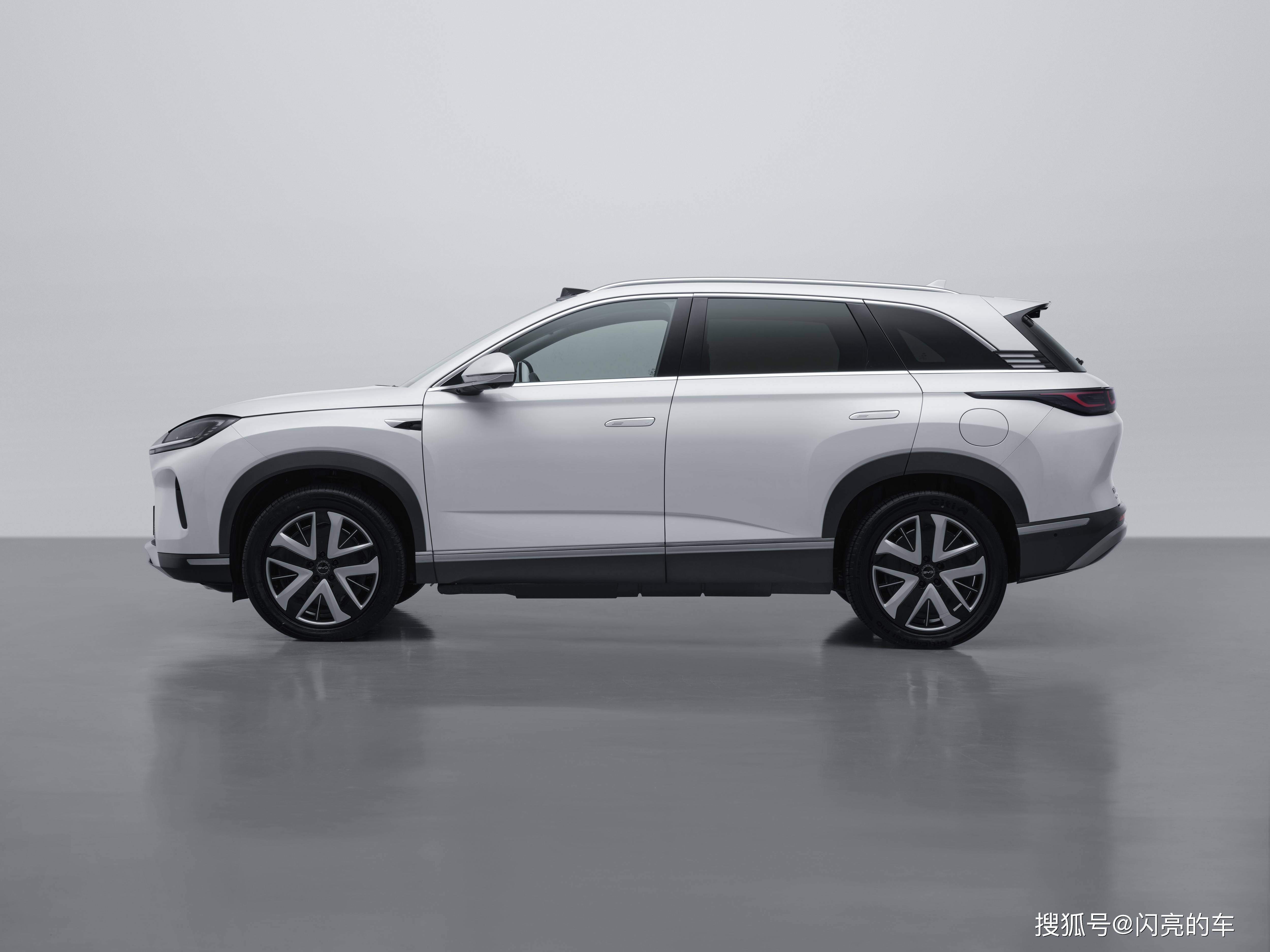 曝比亚迪海狮07DM-i智驾版内饰 冰箱按摩全有