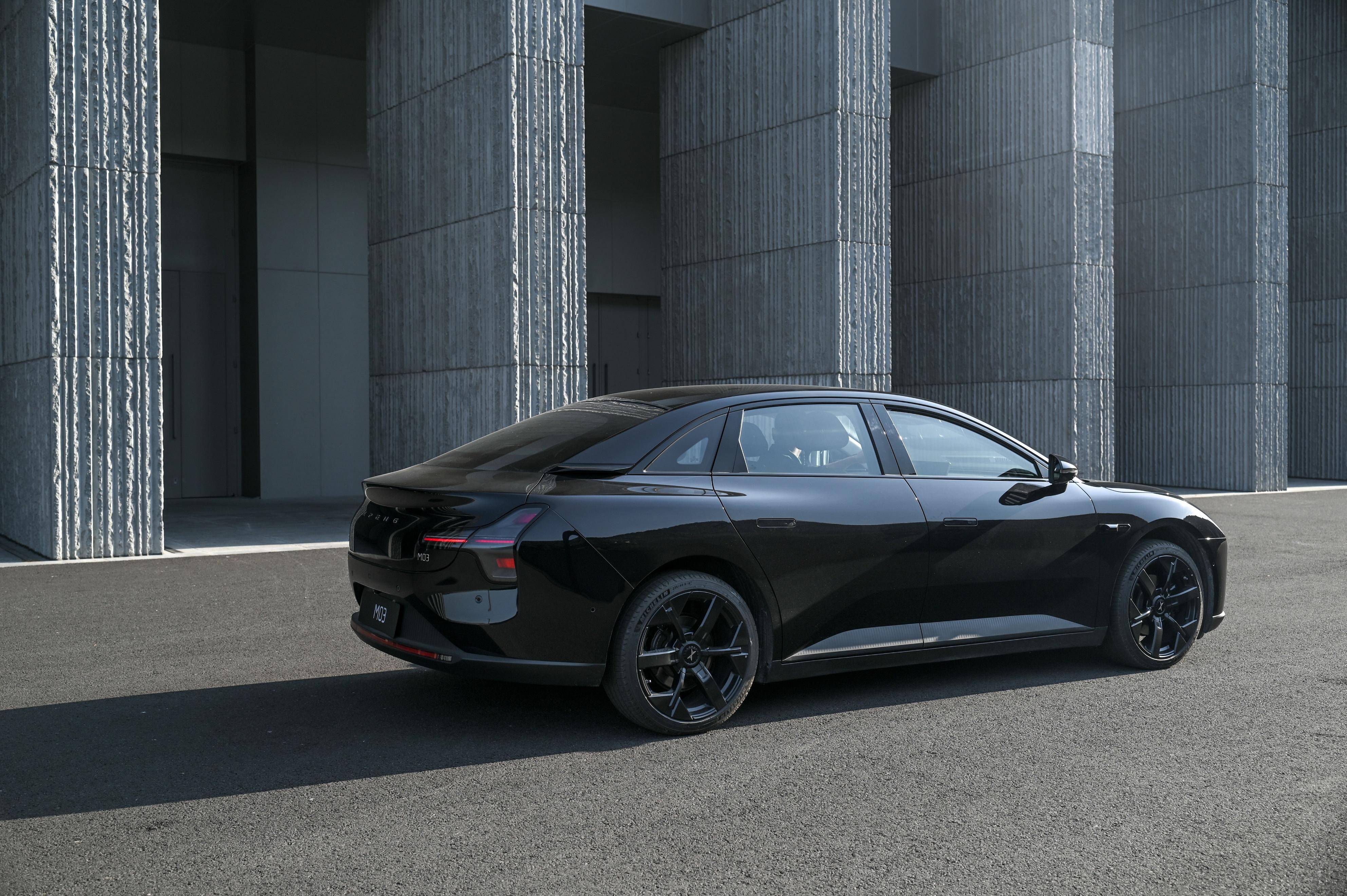 11.98万元起!小鹏MONA M03加推4款新版型升级上市