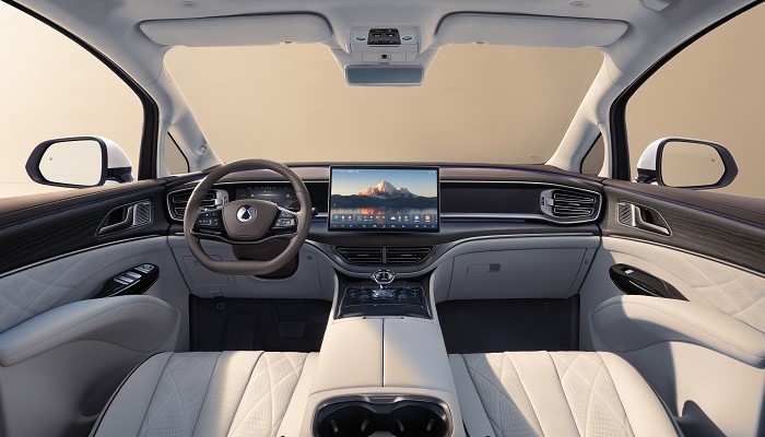 尊界S800回马枪直戳78S 一周重点新车盘点