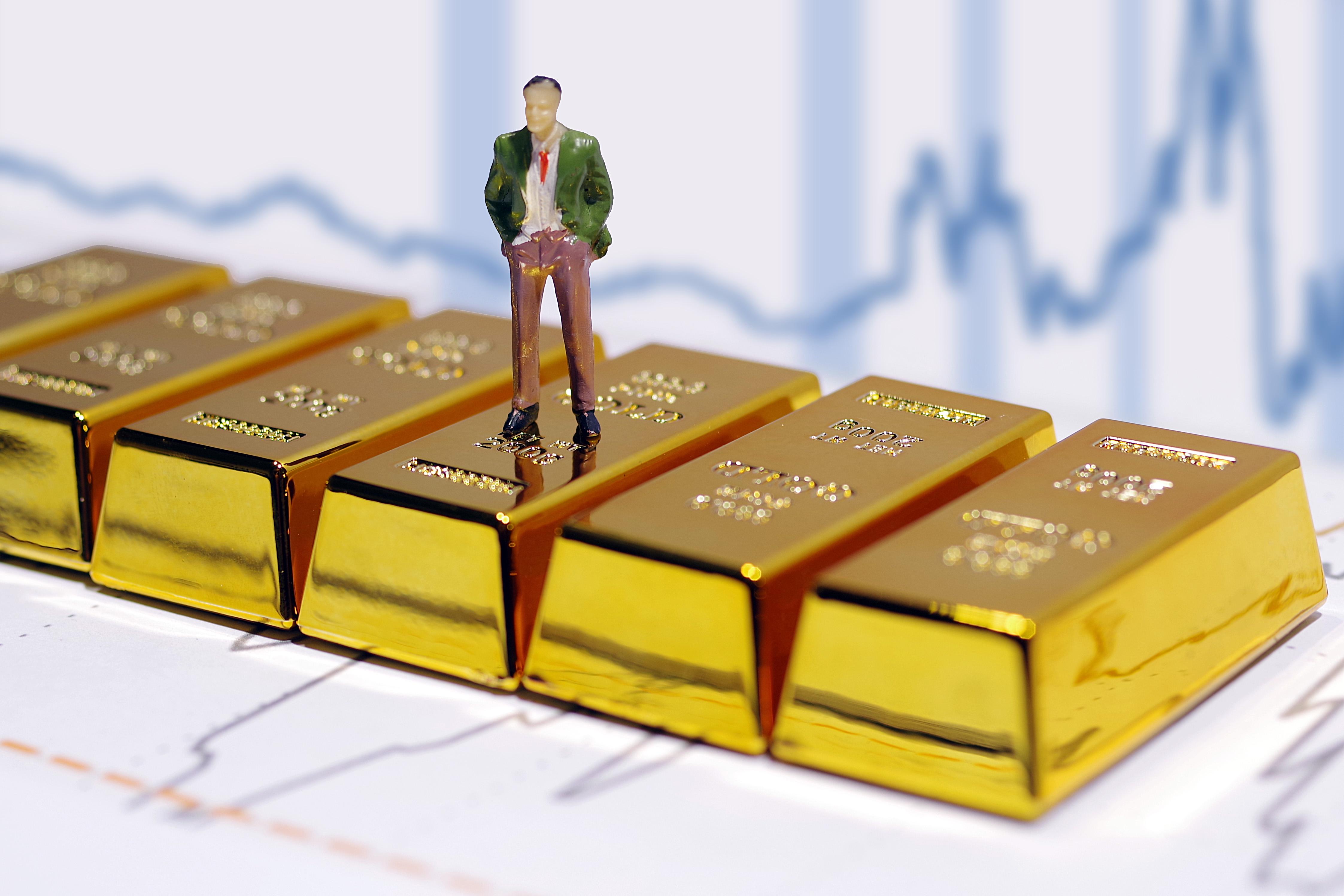 全球央行抢购黄金!未来金价还能涨多高?