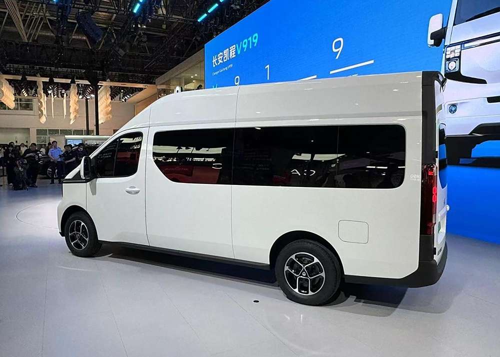 长安凯程V919上市 8.99万起/用车成本打下来
