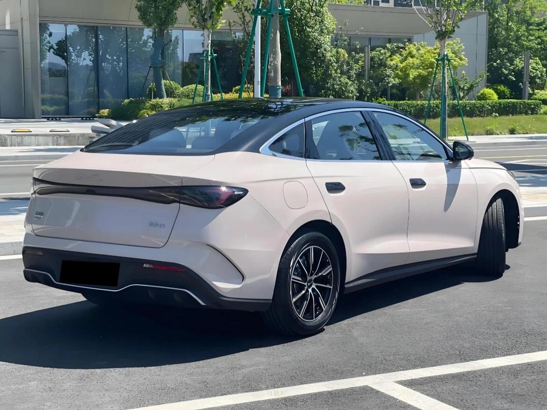 全系标配车载冰箱 海豹06DM-i旅行版10.98万起