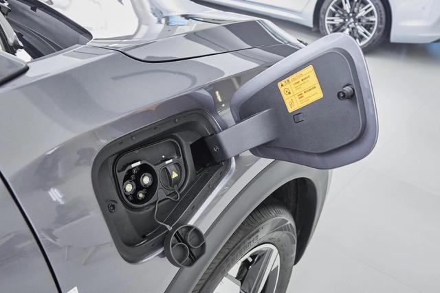 置换补贴价8.98万元起！五菱星光S 2025款正式上市