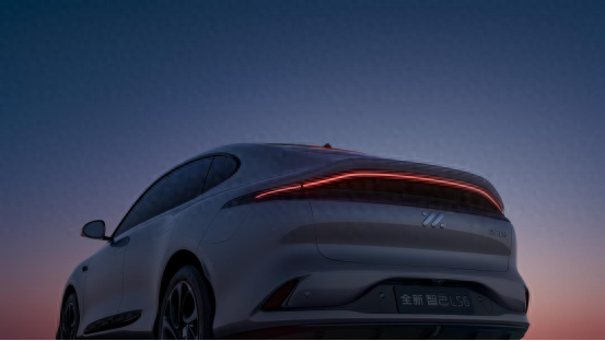 “20万级SUV市场的变革”新一代智己LS6开启预售