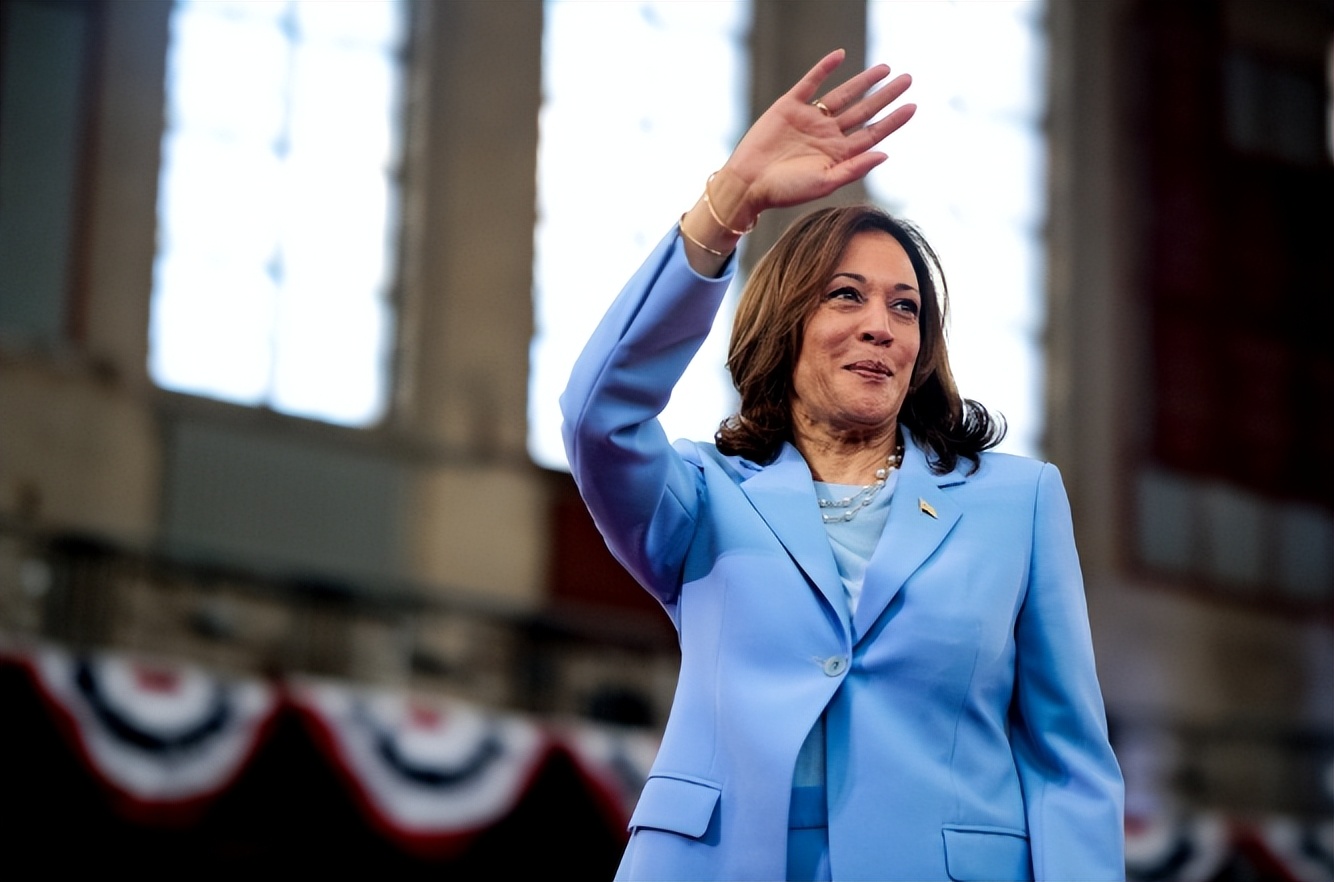 最快后天，2200名美海军陆战队员将抵达委内瑞拉海岸，要对马杜罗动手？