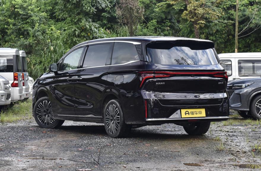 东风风行星海V9越享系列上市,14.99万起重塑豪华MPV市场格局