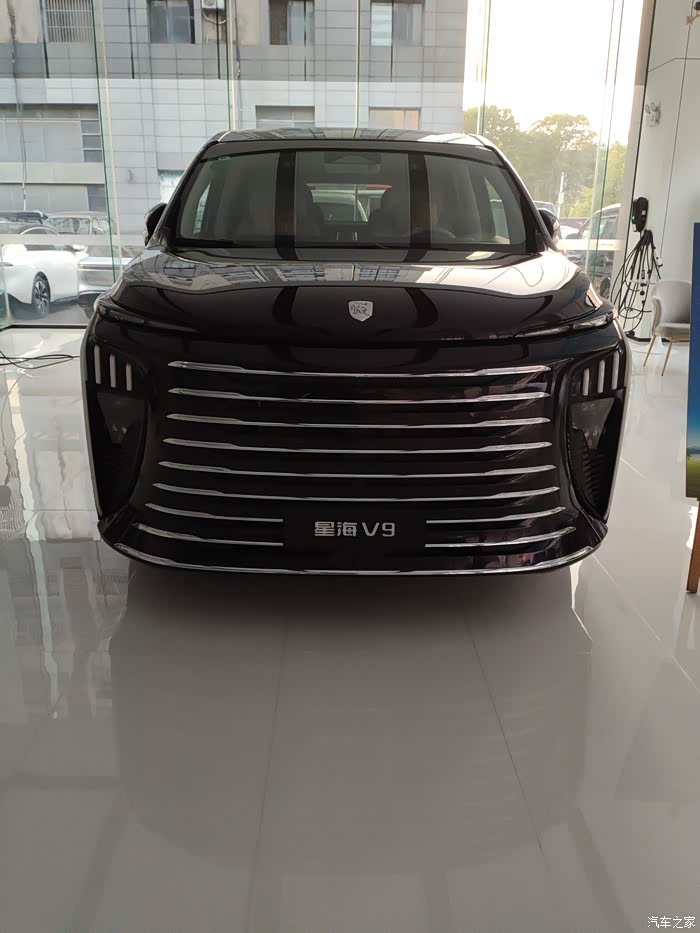 东风风行星海V9越享系列上市,14.99万起重塑豪华MPV市场格局
