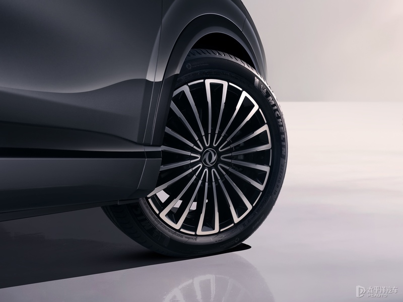 风神L8正式上市 限时置换价11.39万元起