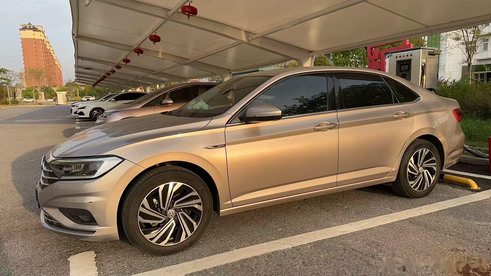 德系家轿的全面革新 成都车展实拍全新一代速腾L