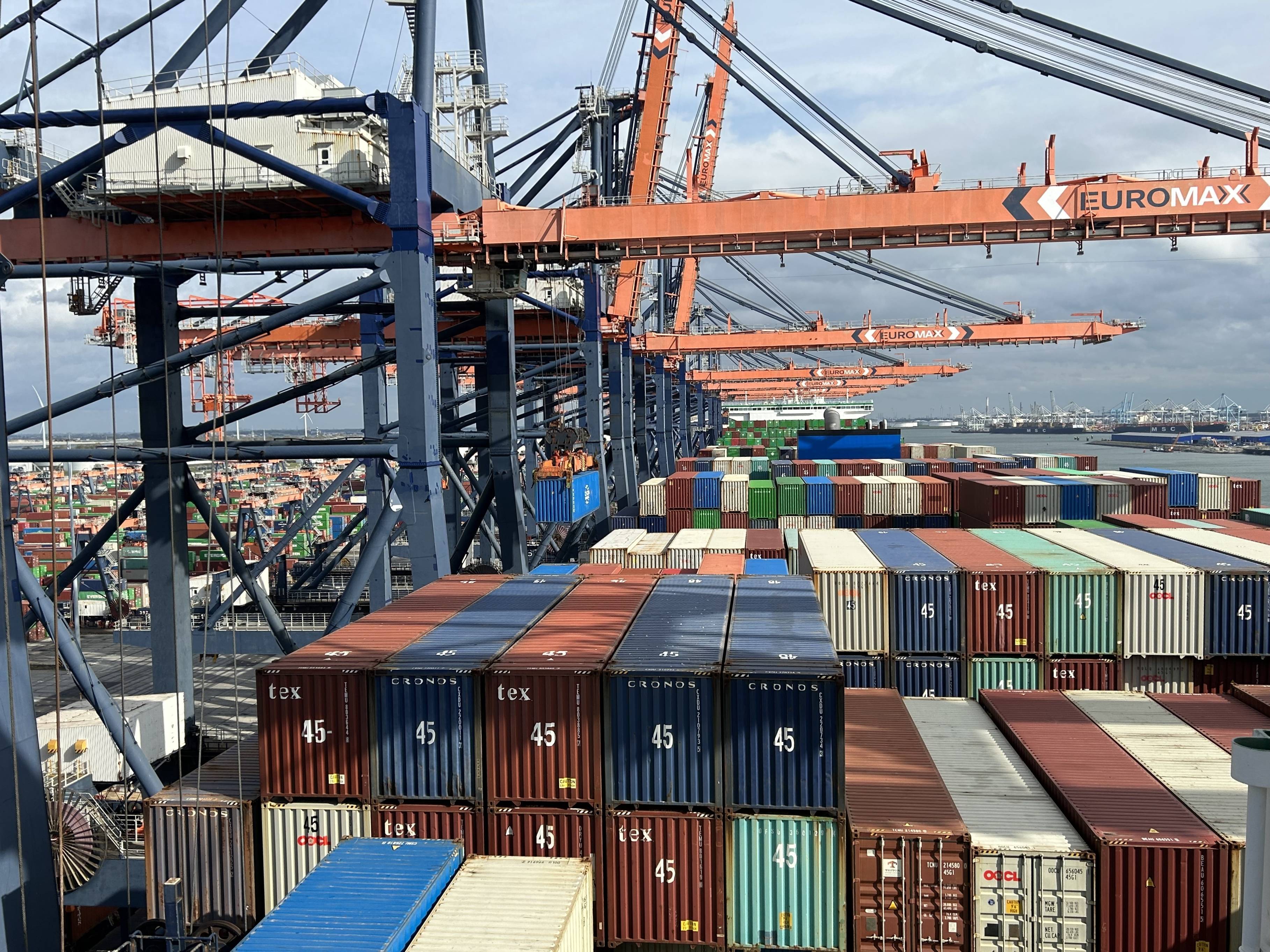 美国关税政策迎来重大调整！黄金、钨、铀等关键商品获豁免