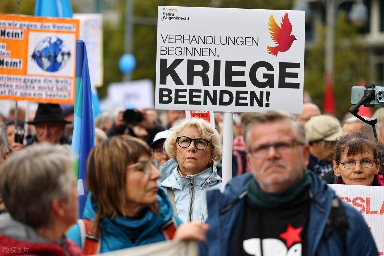 俄总统新闻秘书：俄期待美为和平解决乌克兰问题提供助力