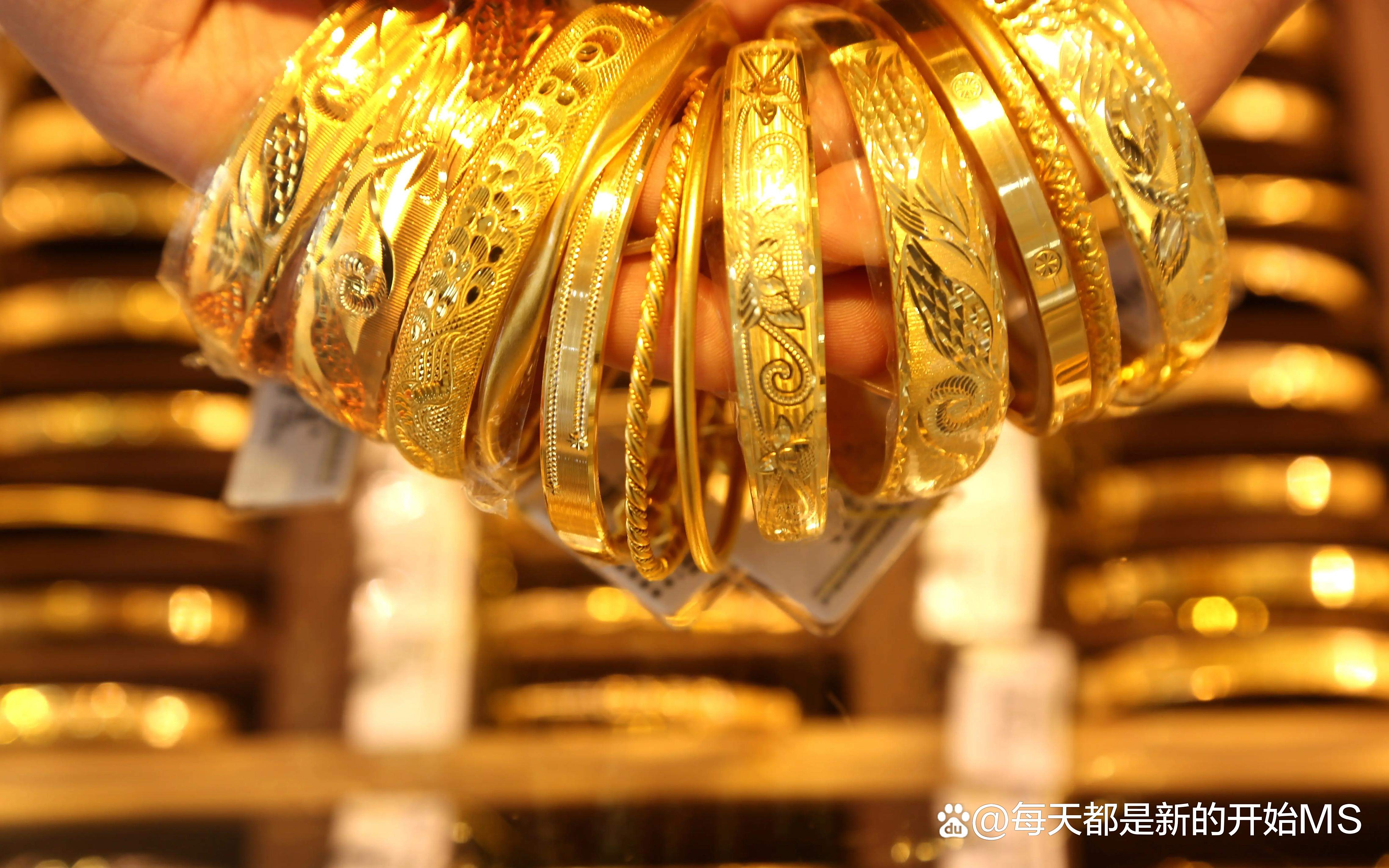 金价持续上涨 再创新高！机构：仍有上涨动力