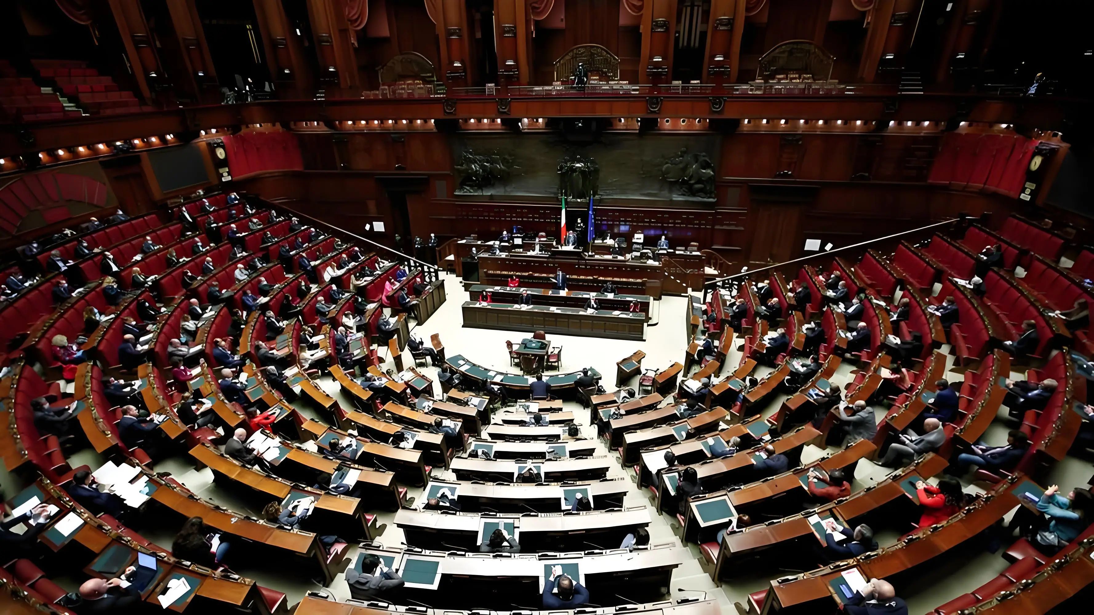 参议院否决临时拨款法案 美政府再现“停摆”危机