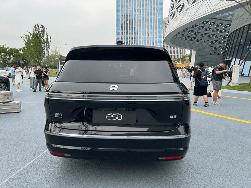 全新ES8正式上市 蔚来Q4盈利曙光初现